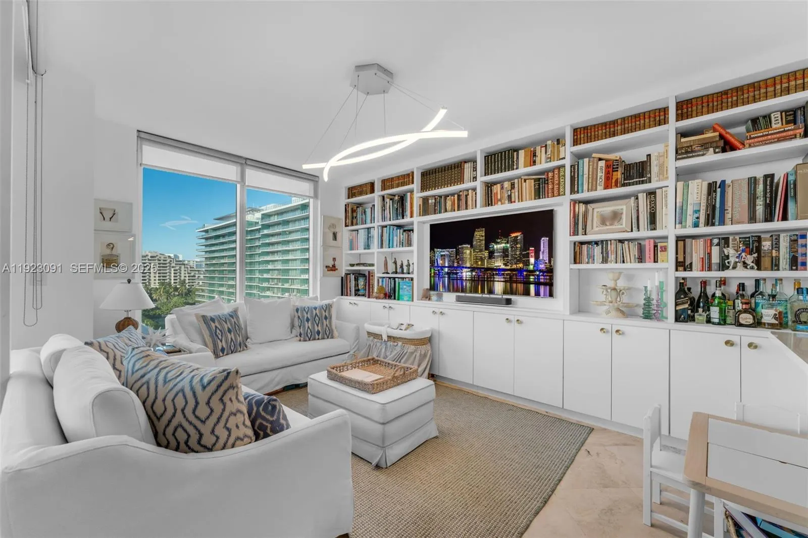 Key Biscayne, Florida 33149, United States, 3 Bedrooms Bedrooms, ,4 BathroomsBathrooms,Residential,Active,249760
