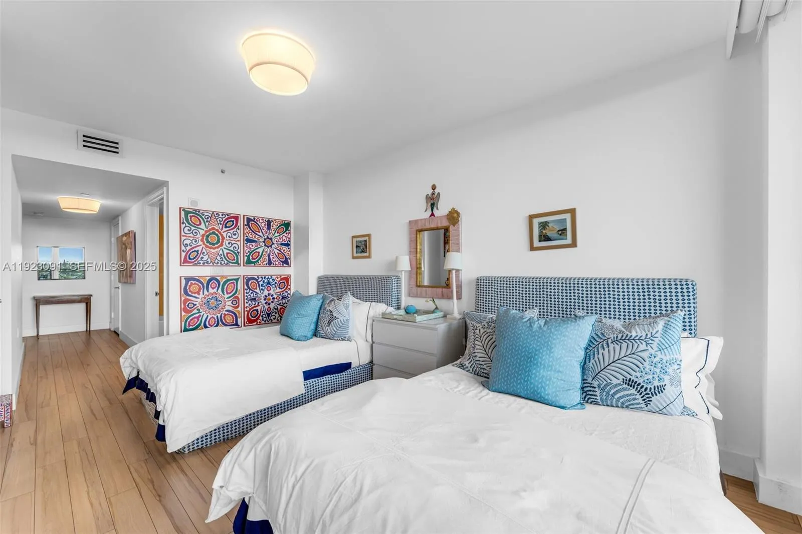 Key Biscayne, Florida 33149, United States, 3 Bedrooms Bedrooms, ,4 BathroomsBathrooms,Residential,Active,249760