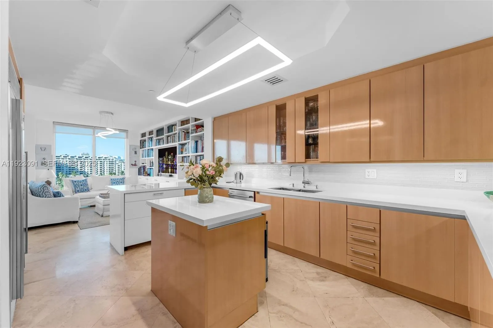 Key Biscayne, Florida 33149, United States, 3 Bedrooms Bedrooms, ,4 BathroomsBathrooms,Residential,Active,249760