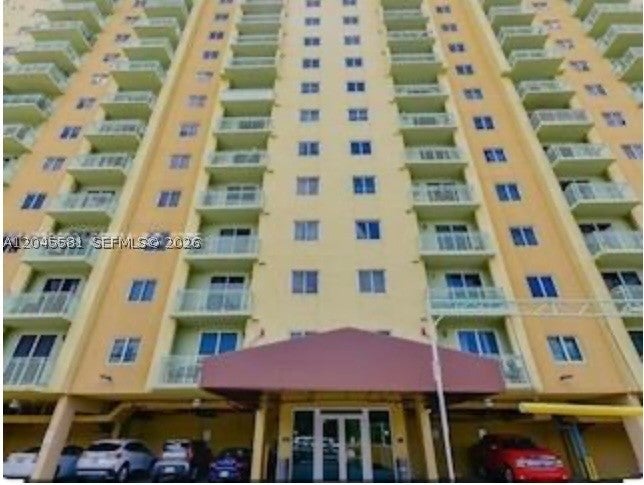 3500 Coral Way 513