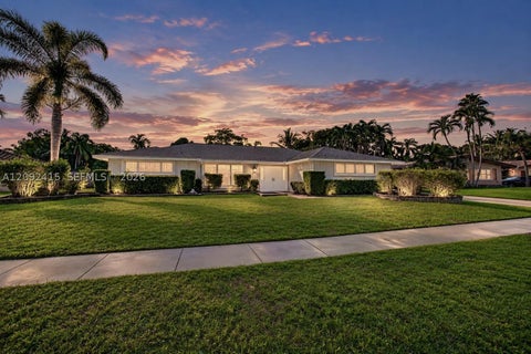 Photo of 7320 SW 16th St, Plantation, FL 33317 (MLS # A12092415)