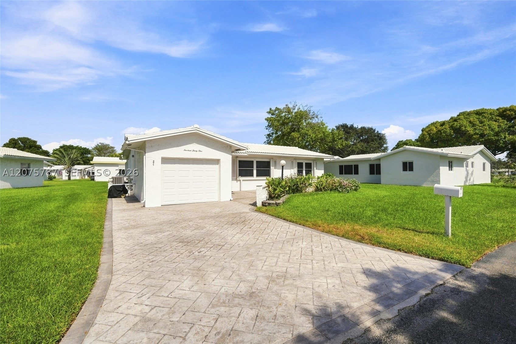 1431 NW 85th Way, Plantation FL 33322