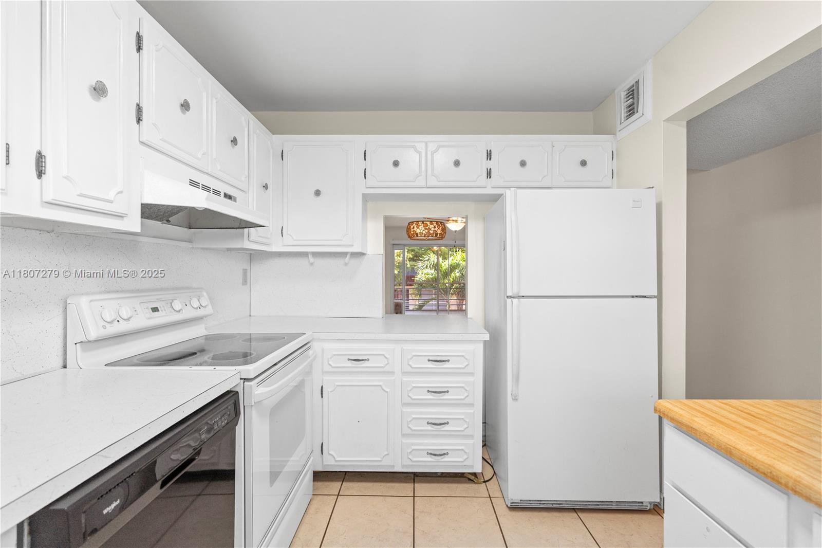 8605 W Sample Rd 306