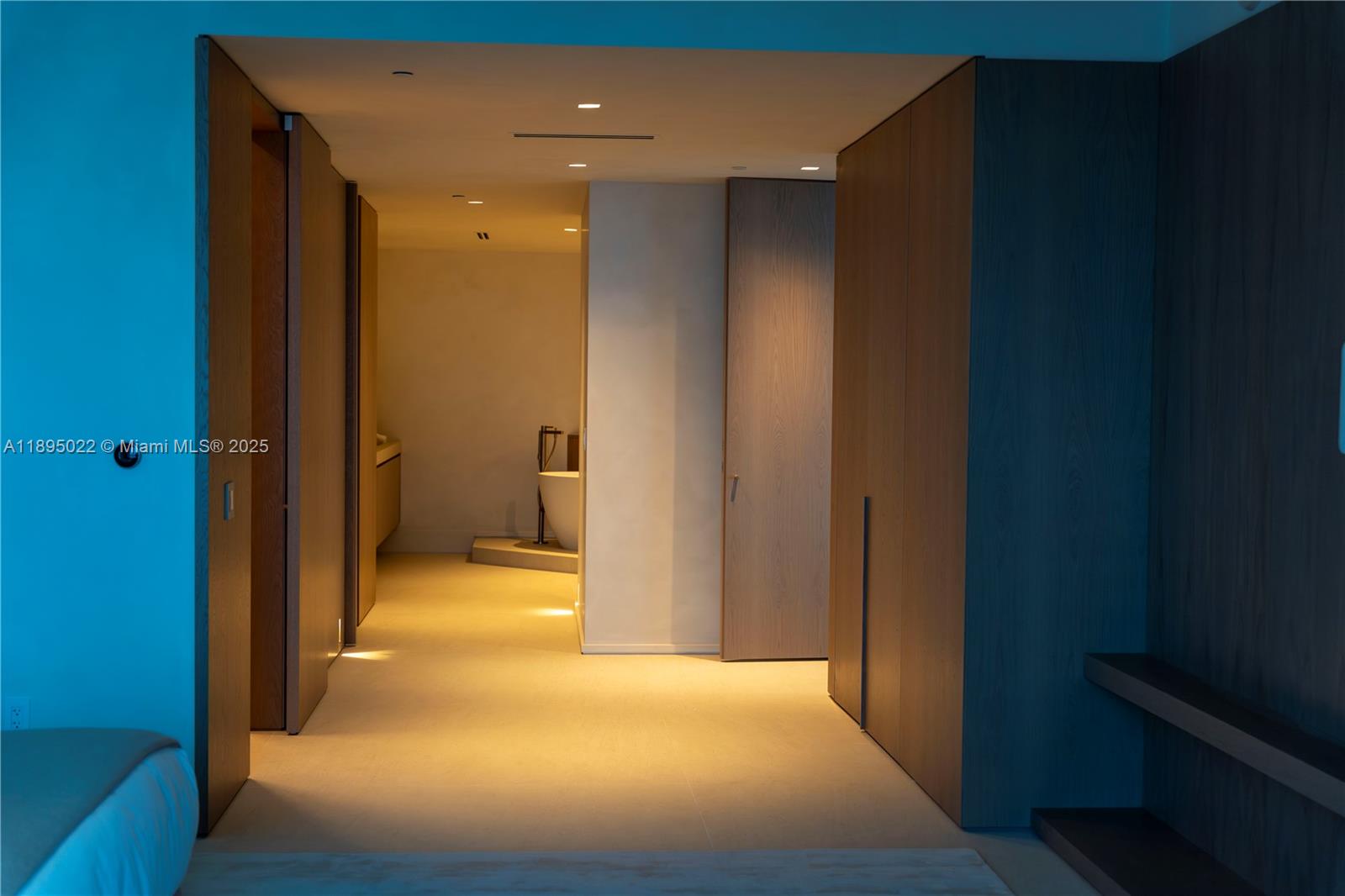 THE RESIDENCES AT THE BAT - Residential Lease