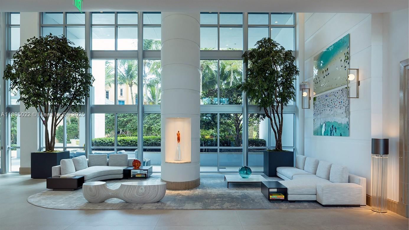 THE RESIDENCES AT THE BAT - Residential Lease