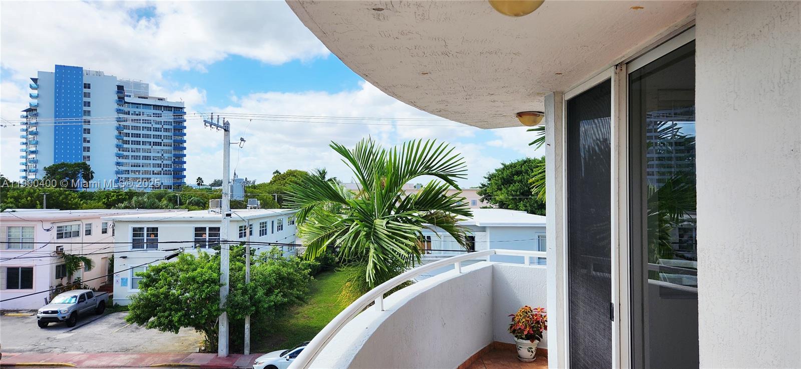 LAS DELICIAS CONDO - Residential Lease