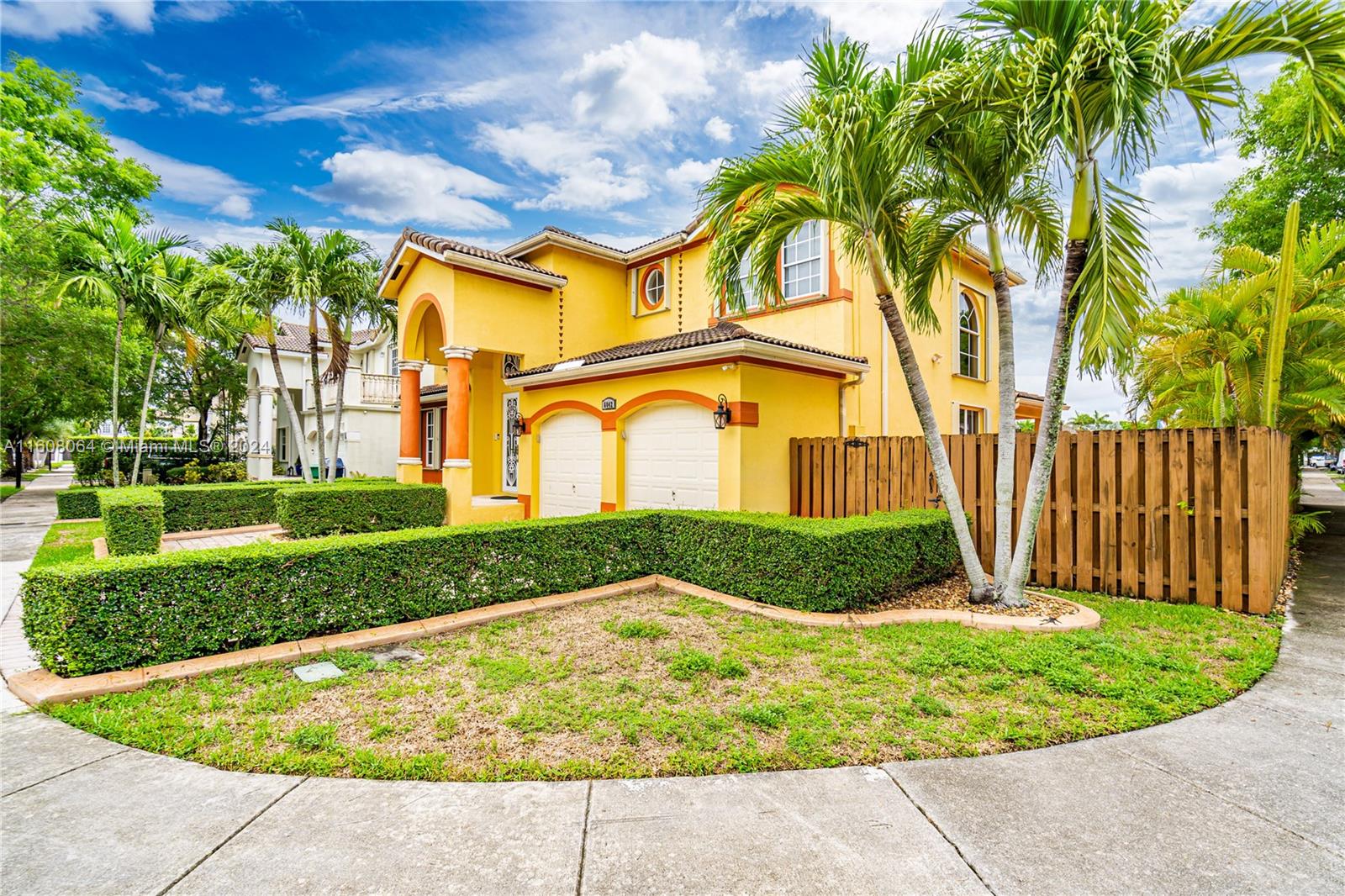 RIVENDELL EAST - Residential