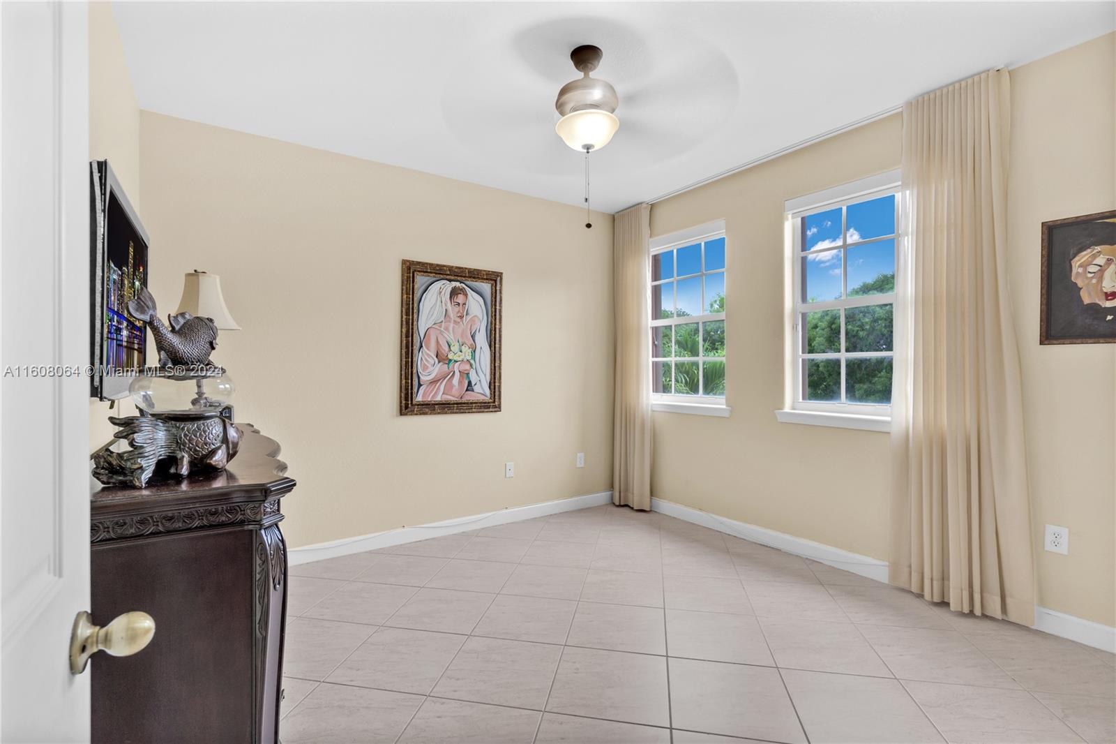 RIVENDELL EAST - Residential