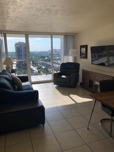 PARKER PLAZA ESTATES COND - Residential