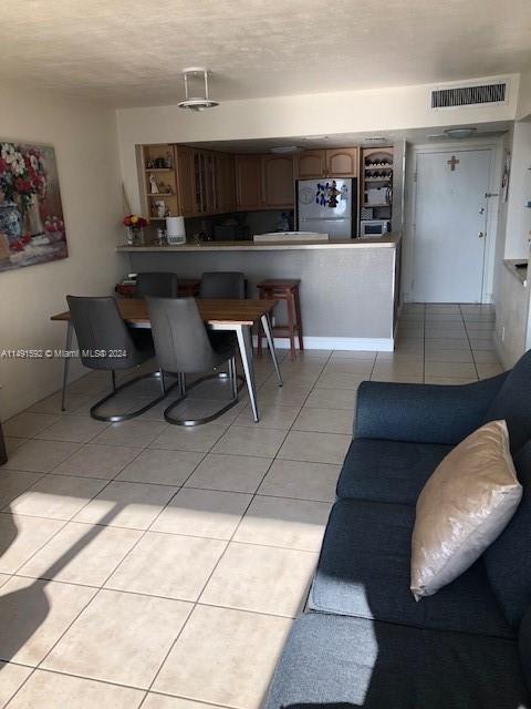 PARKER PLAZA ESTATES COND - Residential