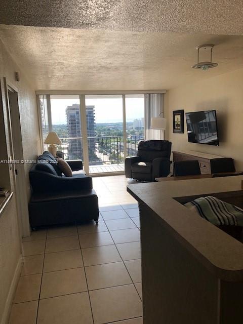 PARKER PLAZA ESTATES COND - Residential