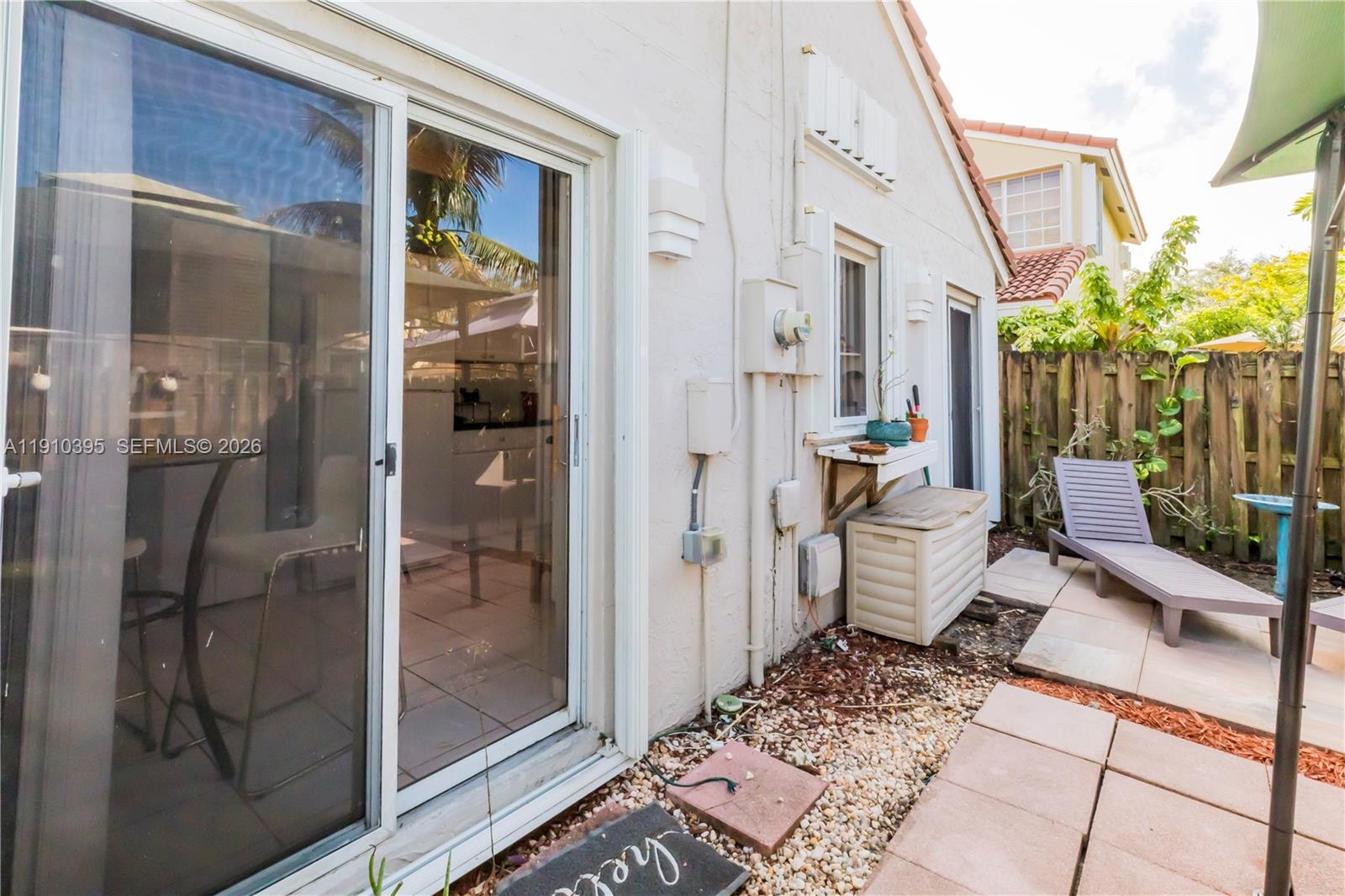 COUNTRY ISLES GARDEN HOME - Residential