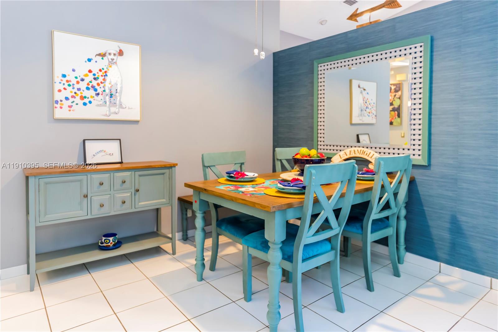 COUNTRY ISLES GARDEN HOME - Residential