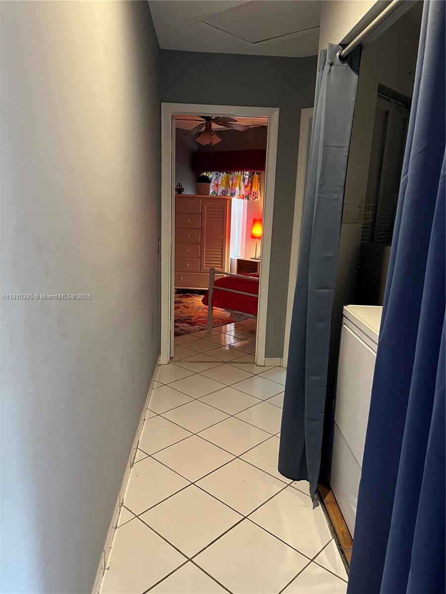 COUNTRY ISLES GARDEN HOME - Residential