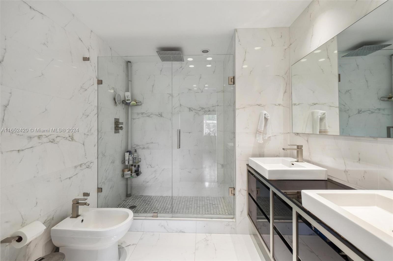 BISCAYNE KEY ESTATES - Residential Lease