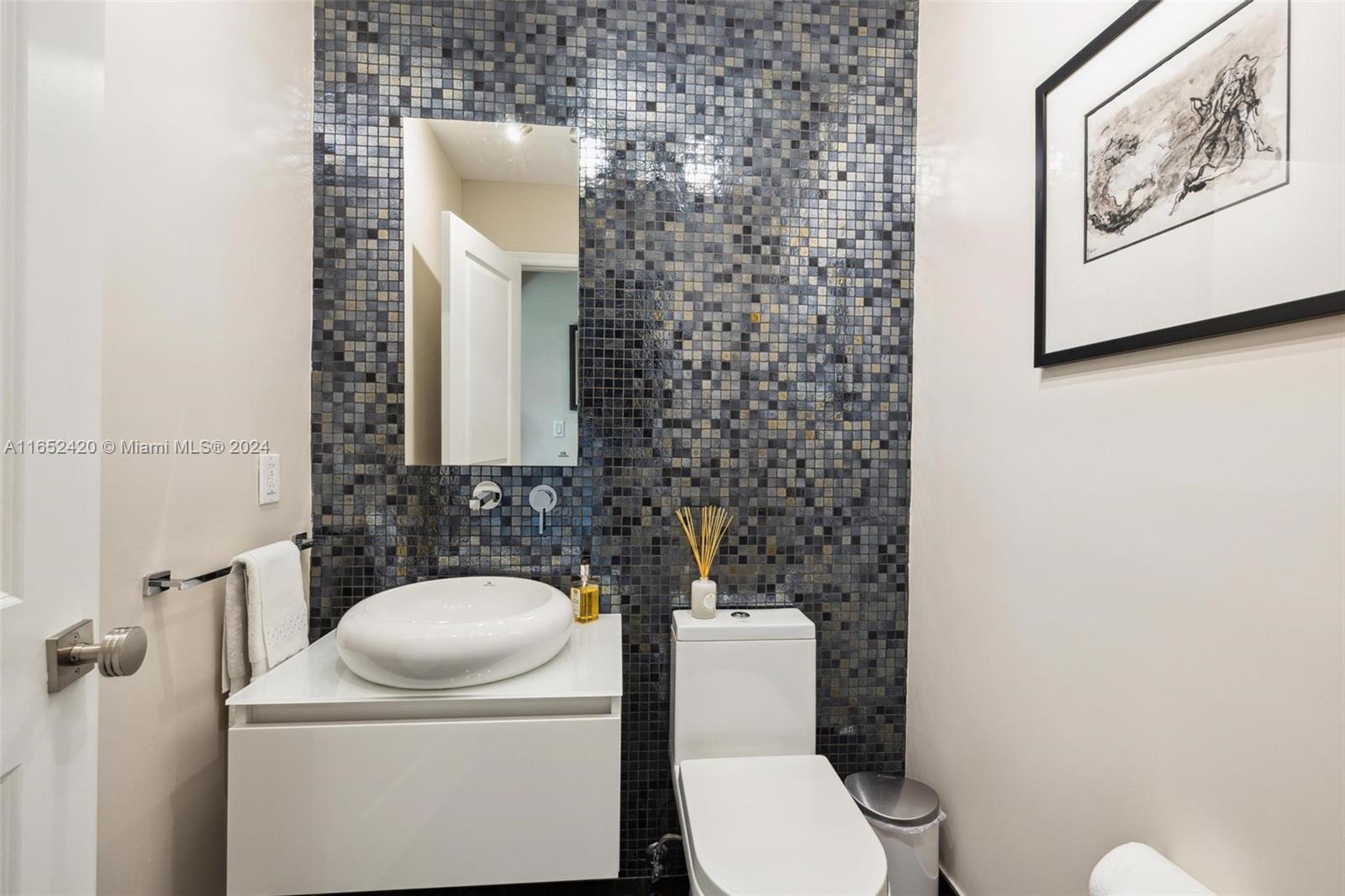 BISCAYNE KEY ESTATES - Residential Lease