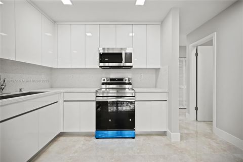 15685 SW 82nd Cir Ln 28 Miami FL 33193