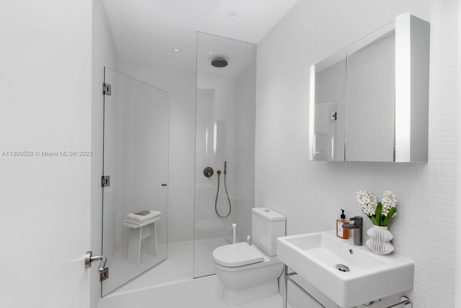 2901 COLLINS CONDO - Residential