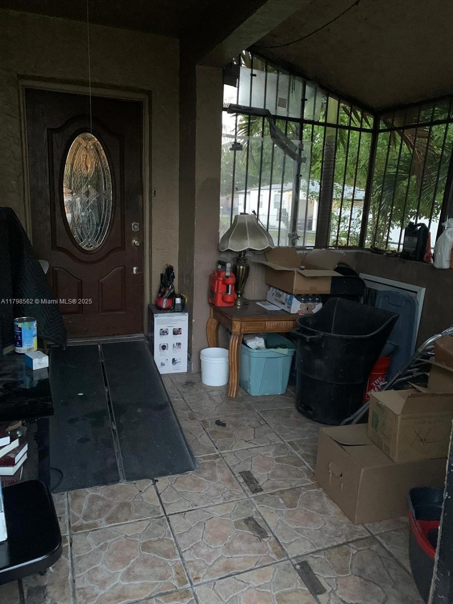 1253 NW 44th St