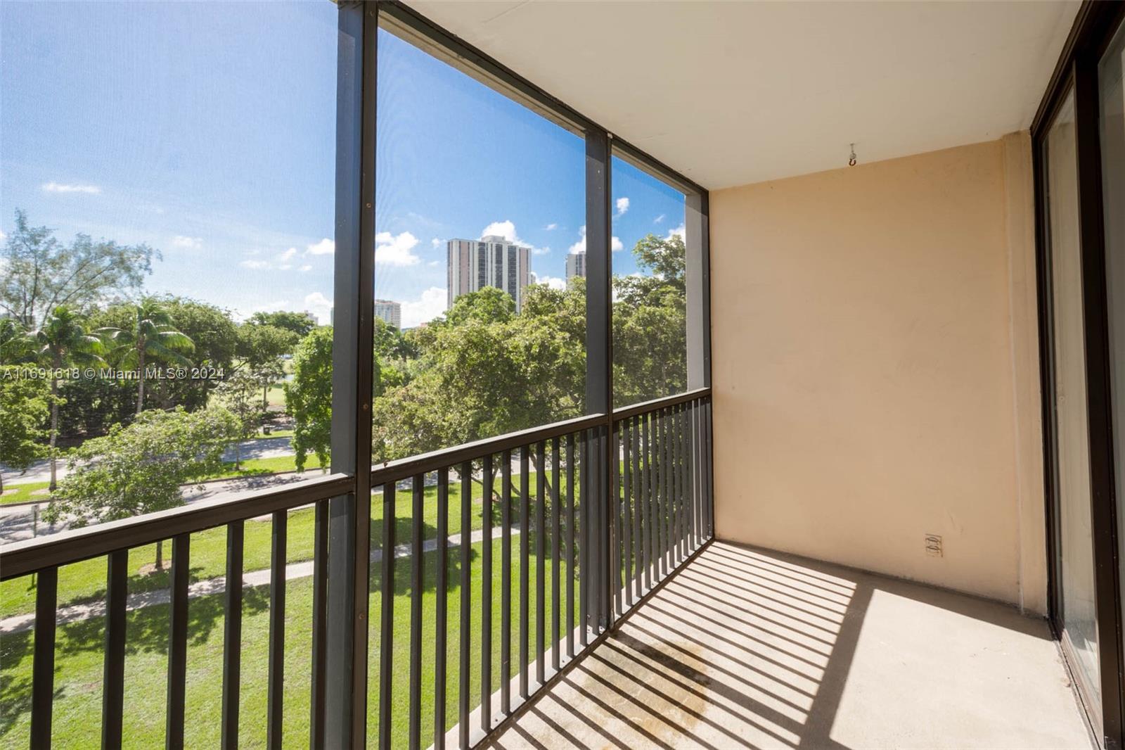 BRAVURA I - Residential