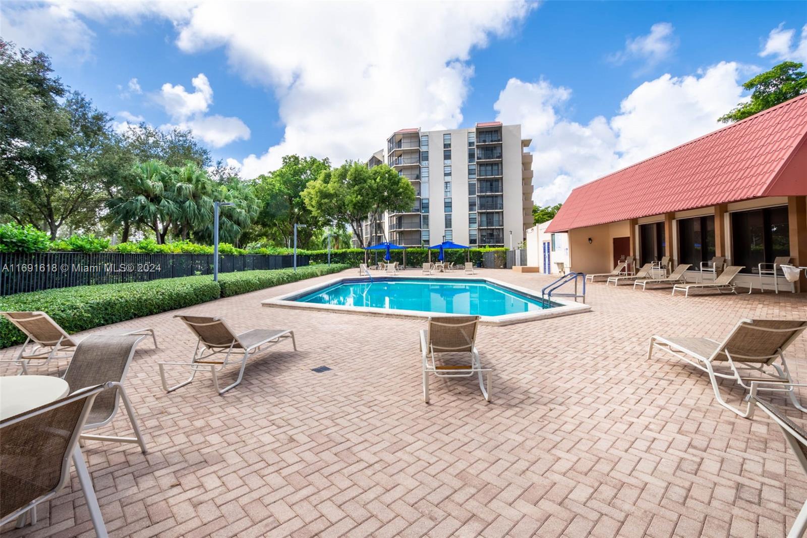 BRAVURA I - Residential