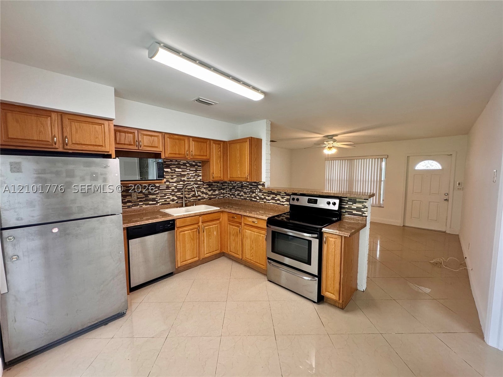 4720 SW 25th Ter