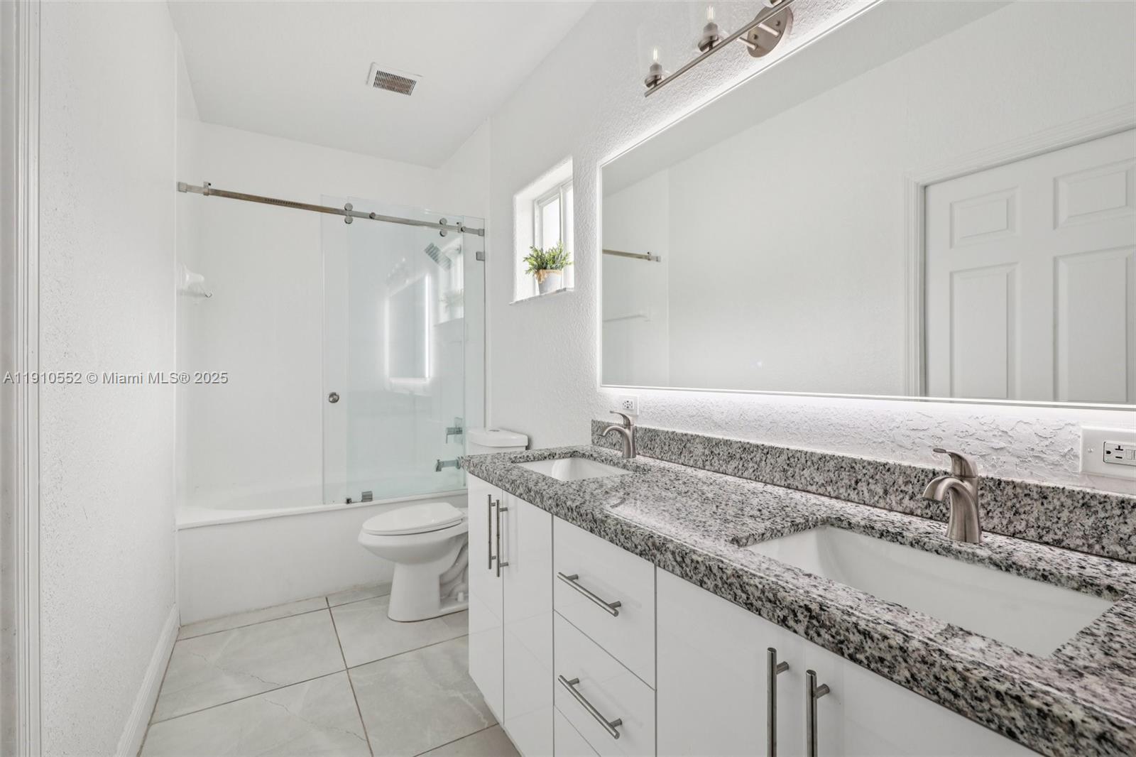 NORTH PALM ESTATES HOMES - Residential