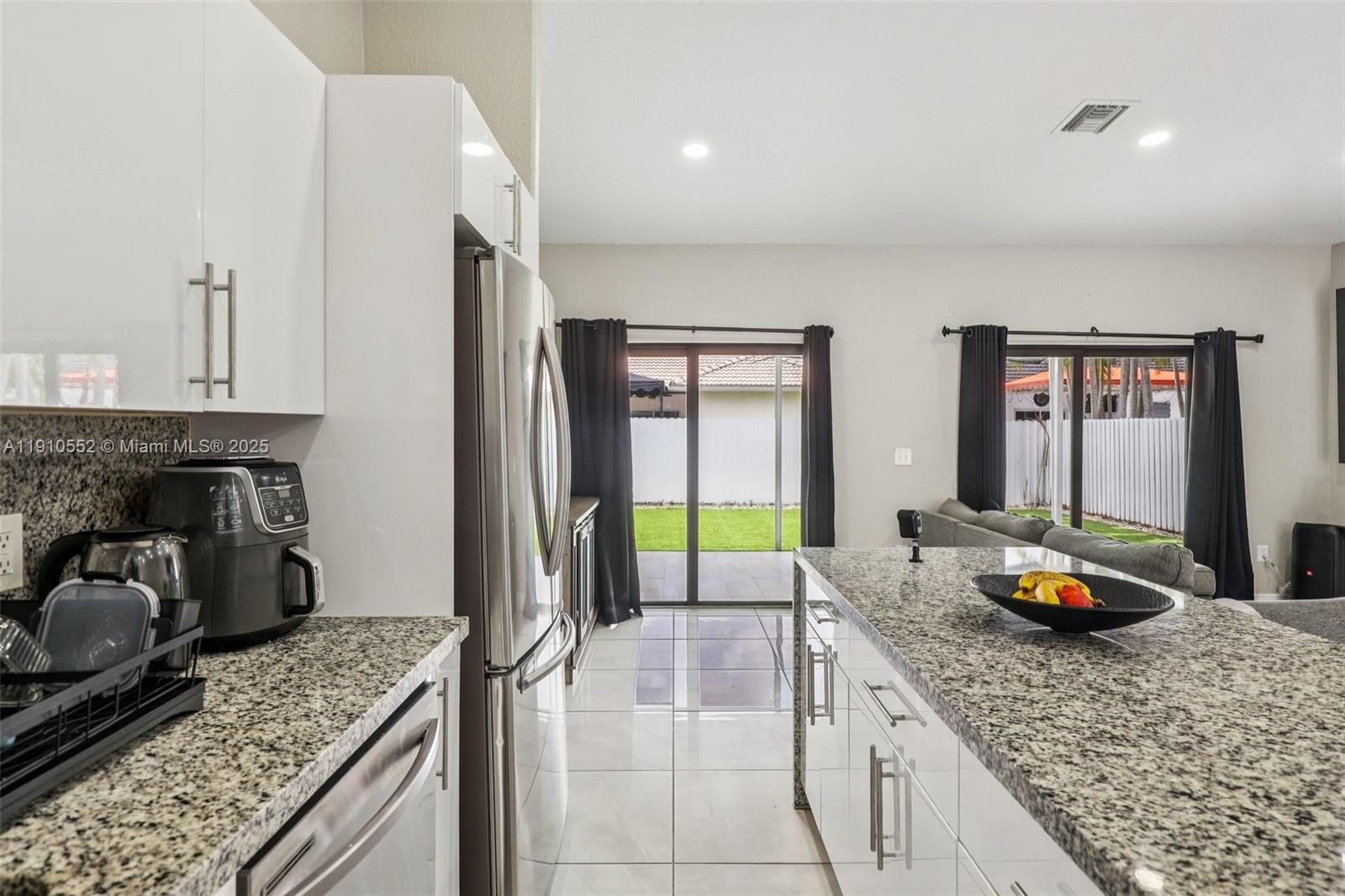 NORTH PALM ESTATES HOMES - Residential