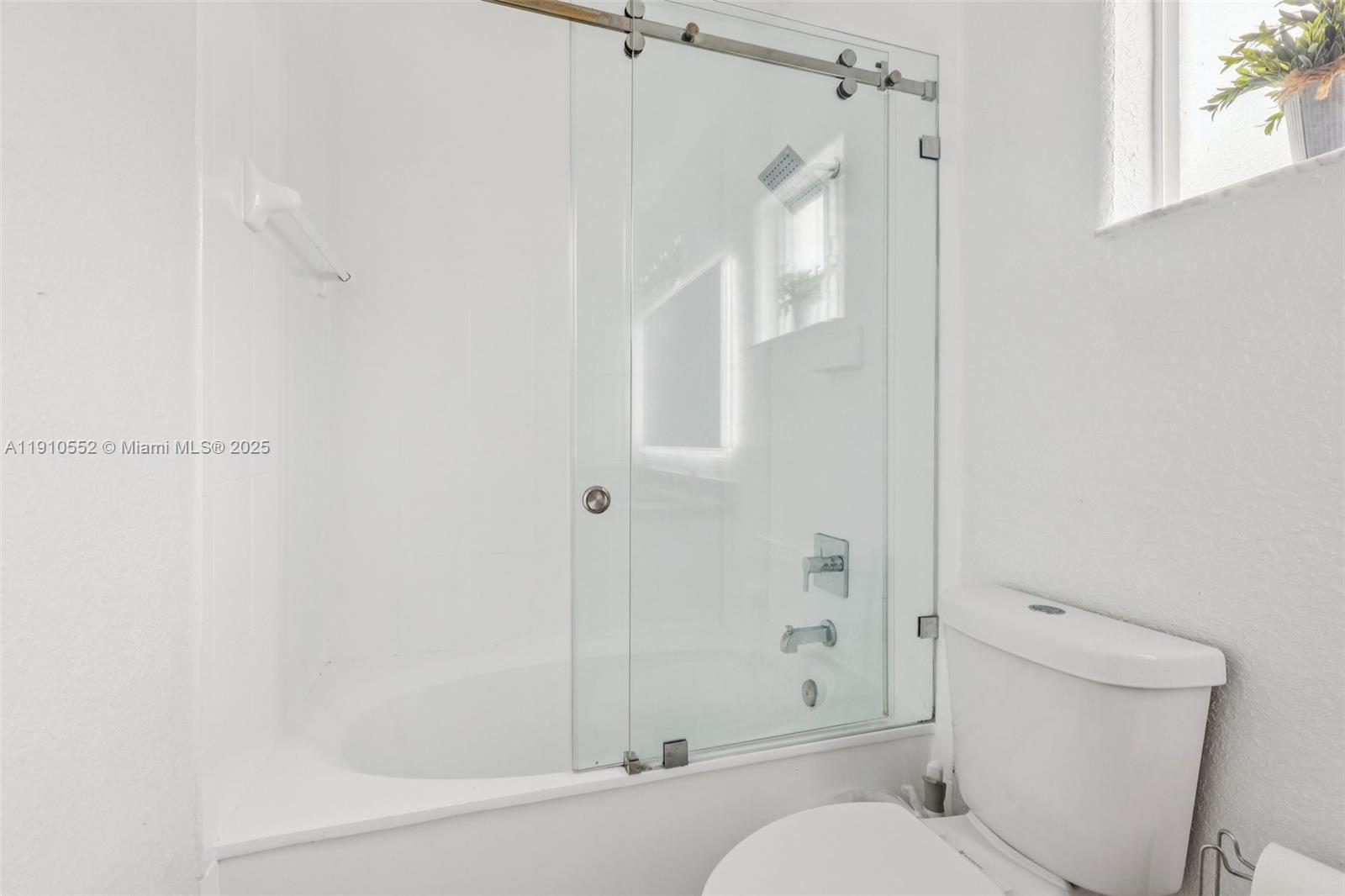 NORTH PALM ESTATES HOMES - Residential