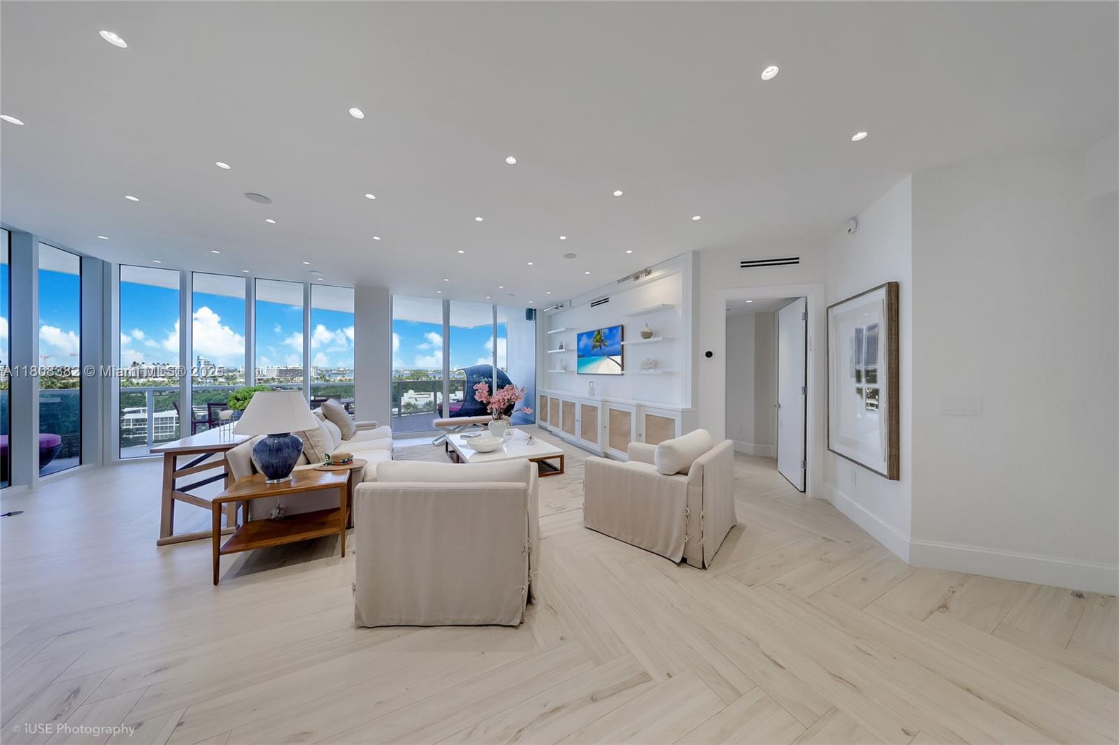 BELLINI CONDO - Residential