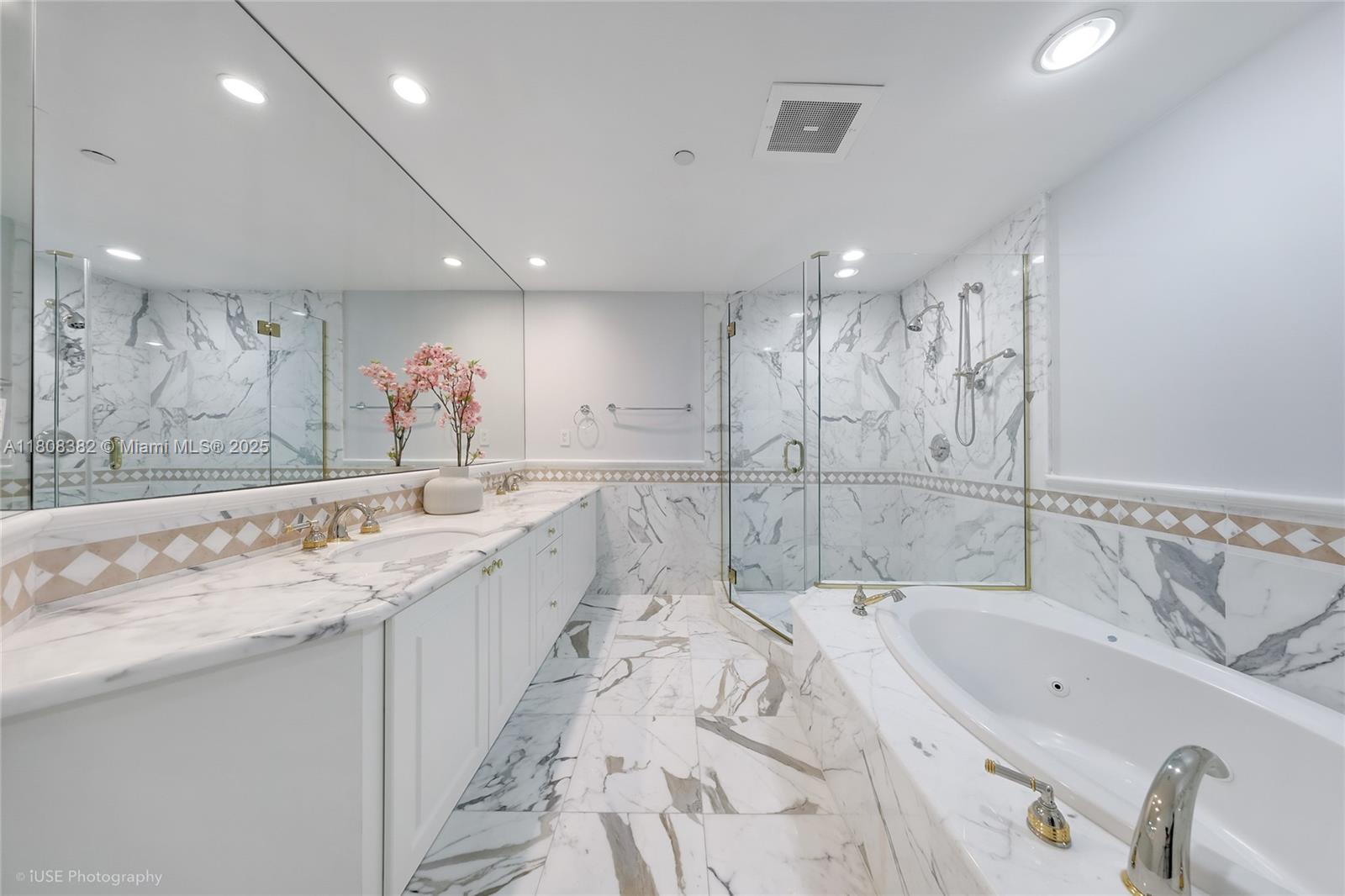 BELLINI CONDO - Residential