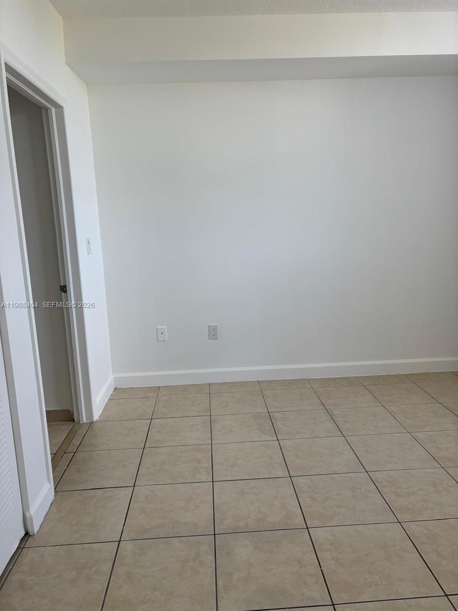 ALTOS DE MIAMI CONDO - Residential Lease