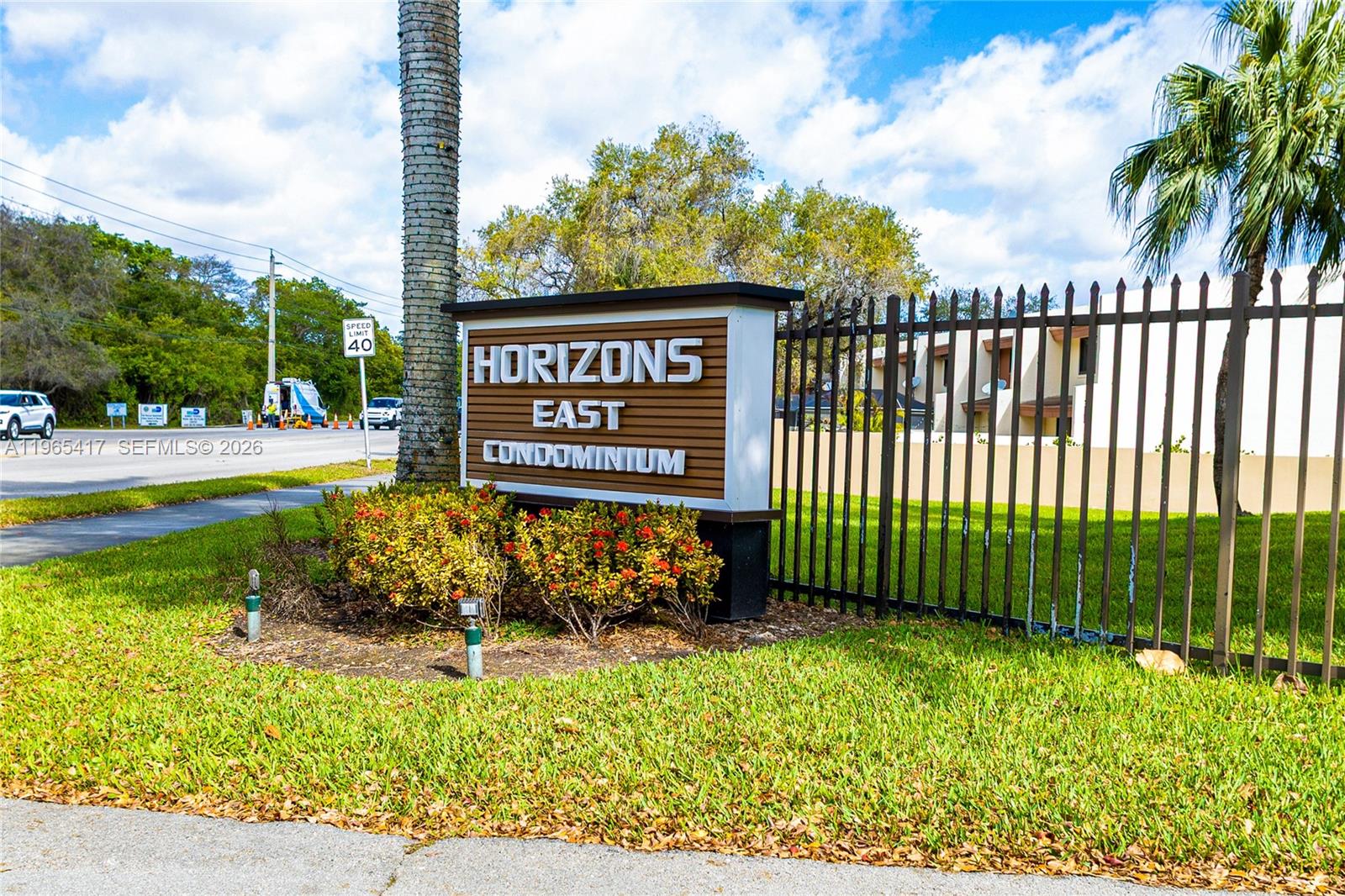 THE HORIZONS CONDO #3 - Residential