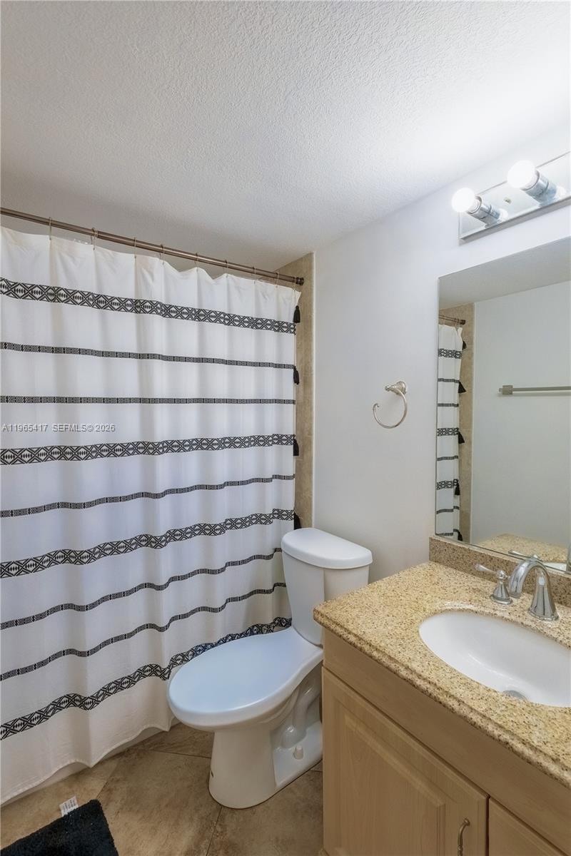 THE HORIZONS CONDO #3 - Residential