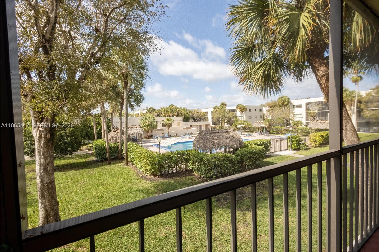 THE HORIZONS CONDO #3 - Residential