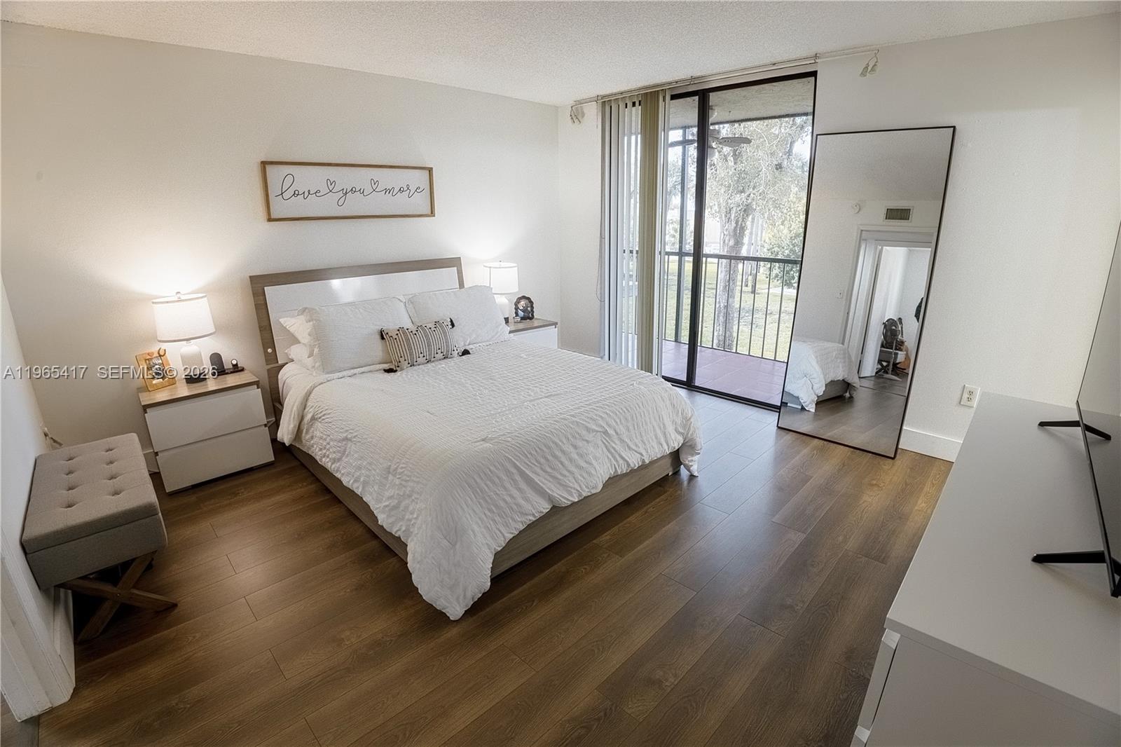 THE HORIZONS CONDO #3 - Residential