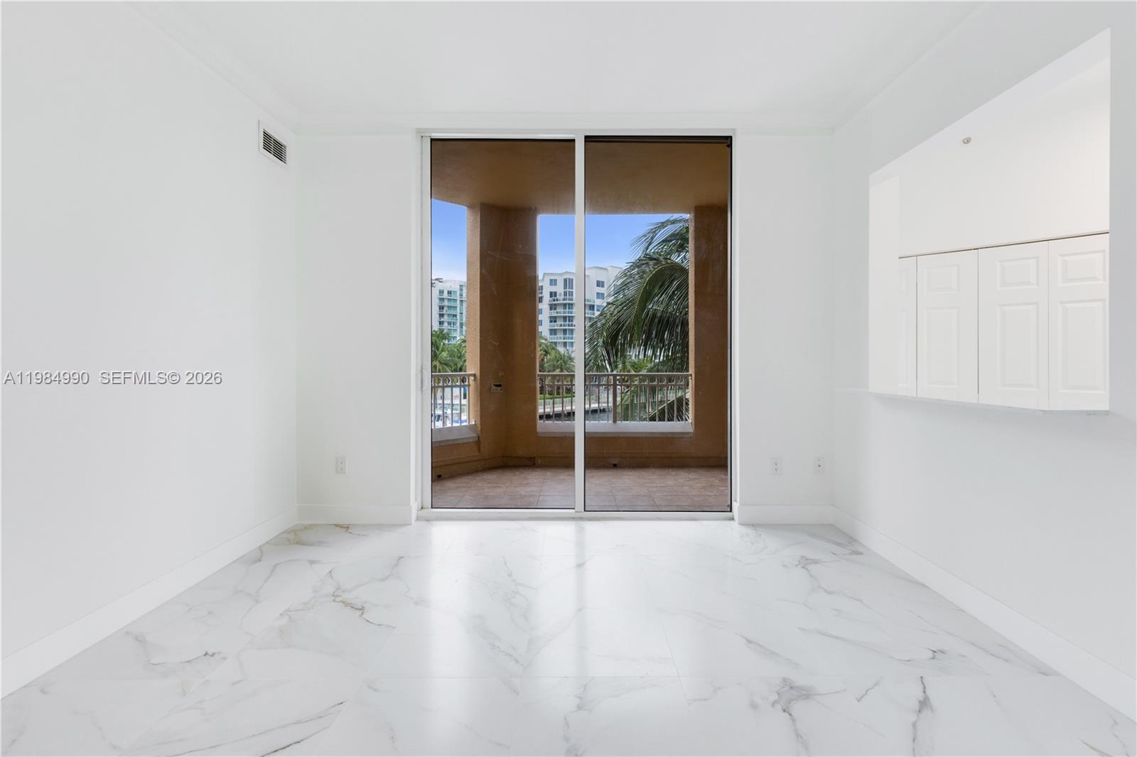 ALAQUA CONDO - Residential