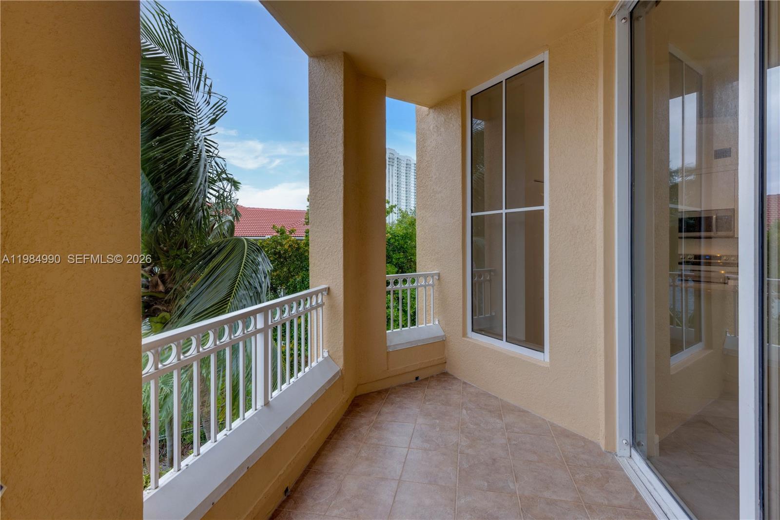 ALAQUA CONDO - Residential