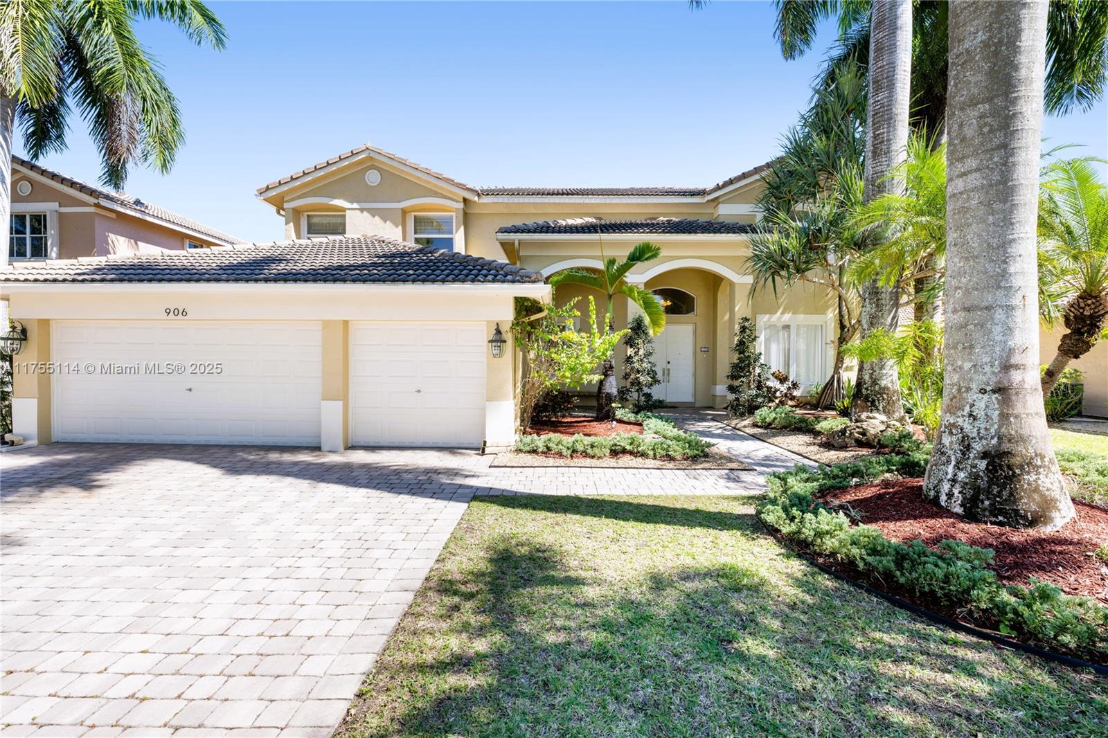 906 Windward Way