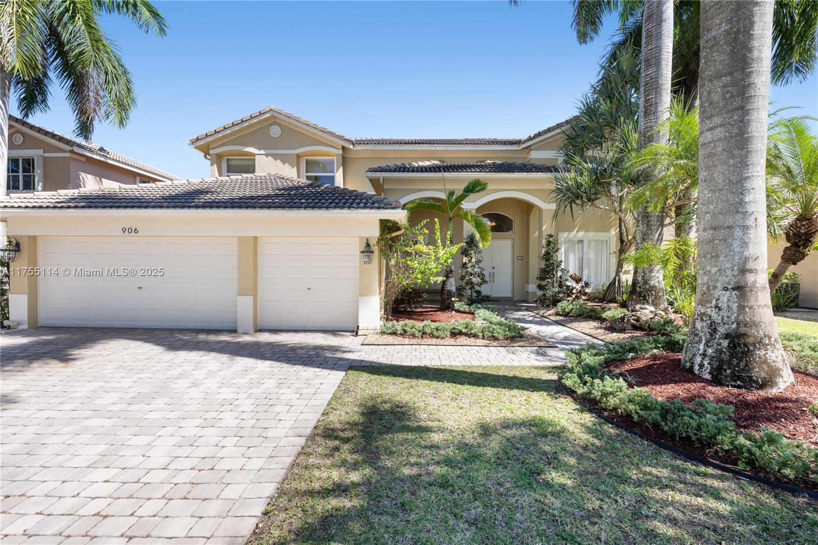 906 Windward Way