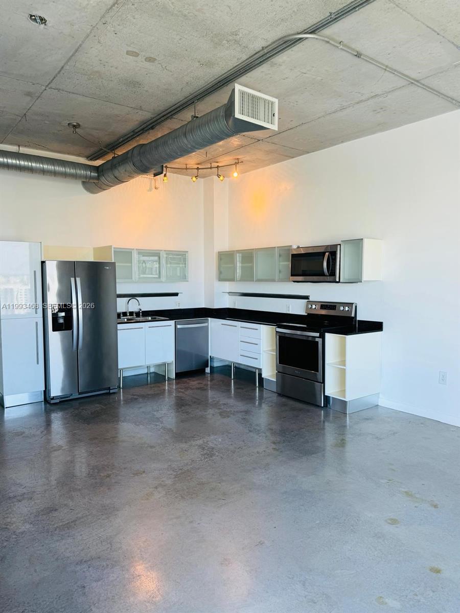 NEO CONDO - Residential Lease