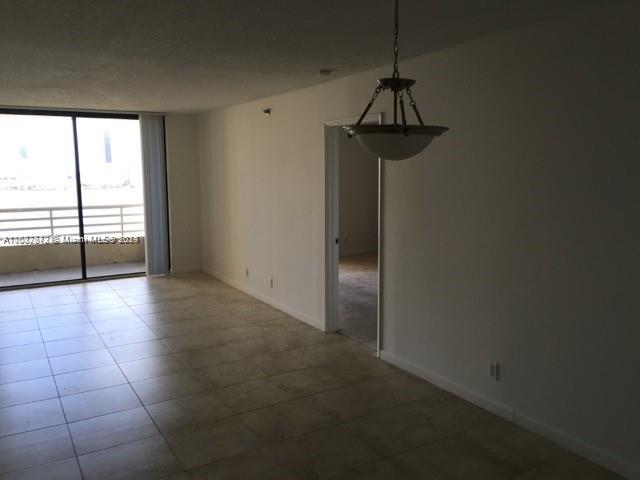 PARC CENTRAL AVENTURA EAS - Residential Lease