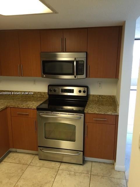 PARC CENTRAL AVENTURA EAS - Residential Lease