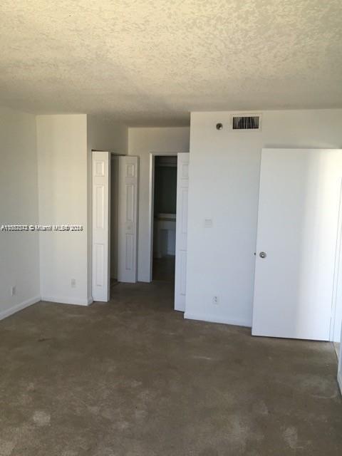 PARC CENTRAL AVENTURA EAS - Residential Lease