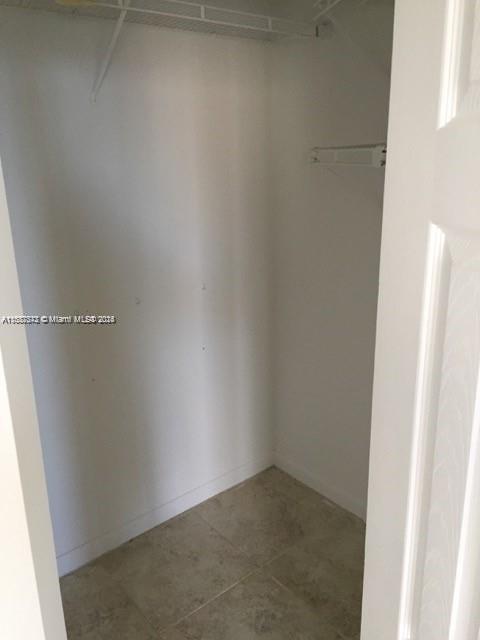 PARC CENTRAL AVENTURA EAS - Residential Lease