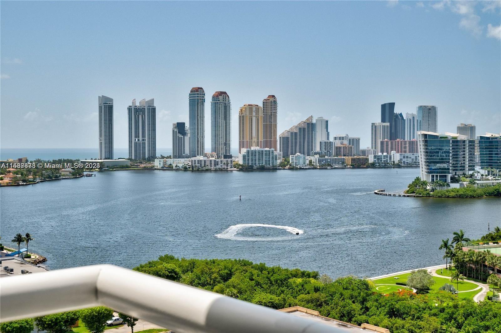 PARC CENTRAL AVENTURA EAS - Residential Lease