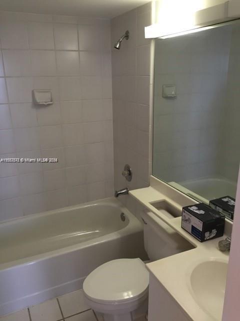 PARC CENTRAL AVENTURA EAS - Residential Lease