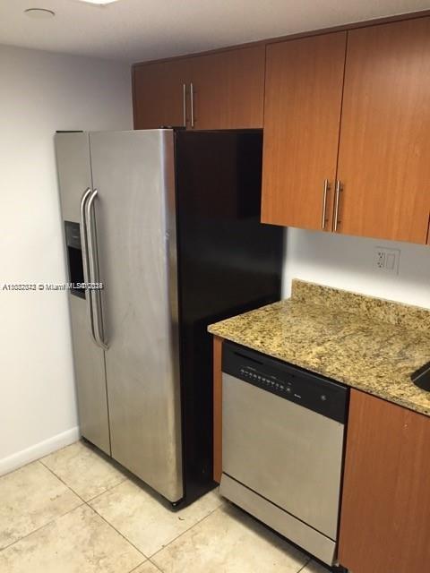 PARC CENTRAL AVENTURA EAS - Residential Lease
