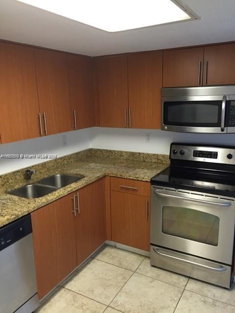 PARC CENTRAL AVENTURA EAS - Residential Lease