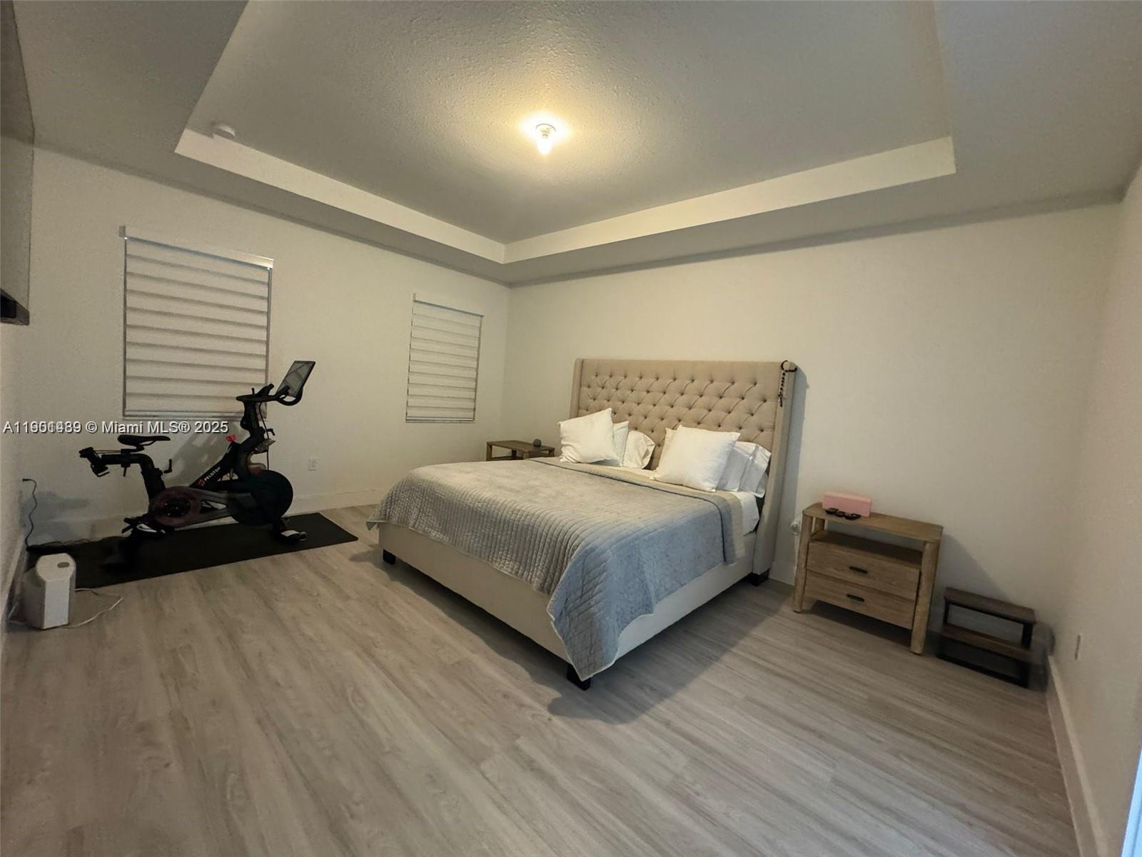 ESTATES AT SILVER PALM - Residential